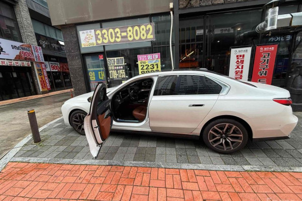 2025 BMW 7 серии с пробегом 8 945 км