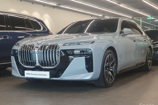 2024 BMW 7 серии с пробегом 13 650 км