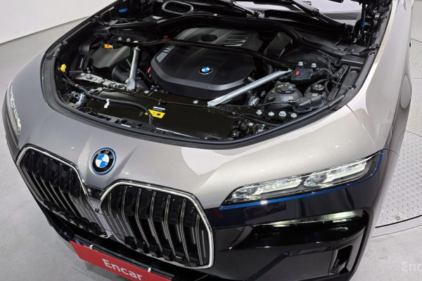 2025 BMW 7 серии с пробегом 7 400 км