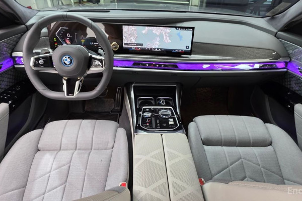 2025 BMW 7 серии с пробегом 7 400 км