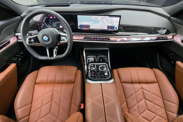 2025 BMW 7 серии с пробегом 5 882 км