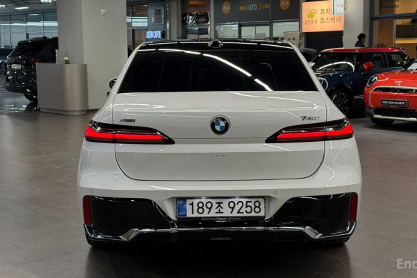 2025 BMW 7 серии с пробегом 18 785 км