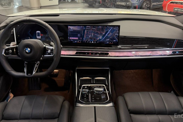 2025 BMW 7 серии с пробегом 18 785 км