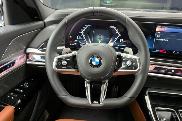2025 BMW 7 серии с пробегом 5 882 км