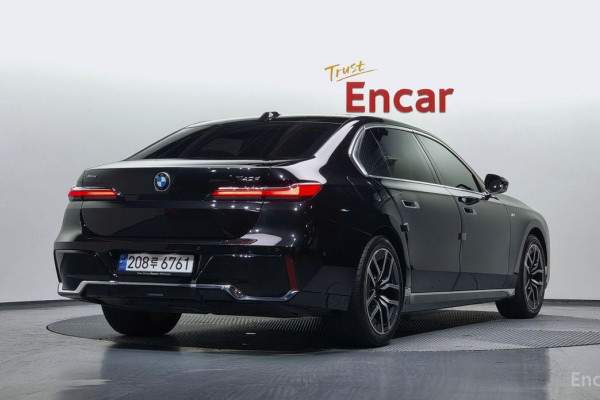 2025 BMW 7 серии с пробегом 8 225 км