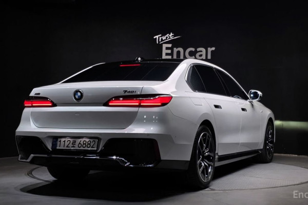 2023 BMW 7 серии с пробегом 15 167 км