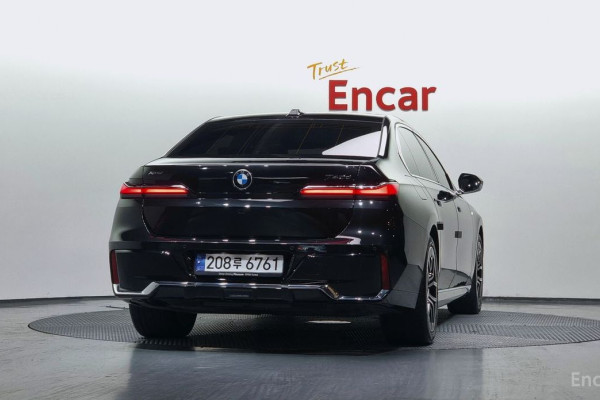 2025 BMW 7 серии с пробегом 8 225 км