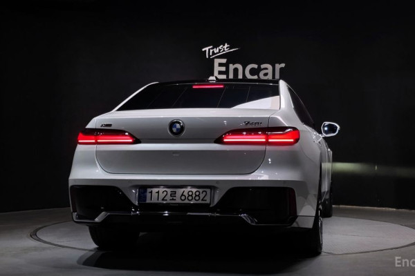 2023 BMW 7 серии с пробегом 15 167 км