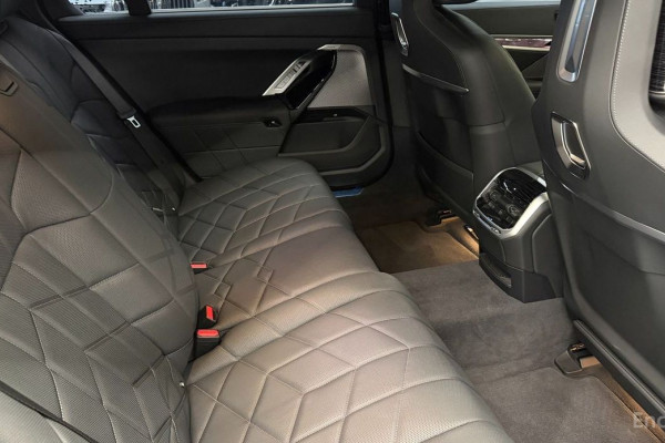 2025 BMW 7 серии с пробегом 18 785 км