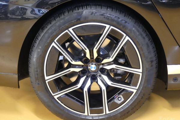 2025 BMW 7 серии с пробегом 5 900 км