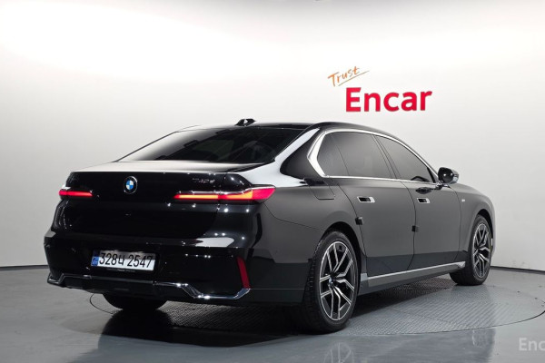 2025 BMW 7 серии с пробегом 15 398 км