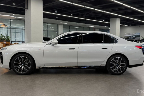 2025 BMW 7 серии с пробегом 18 785 км