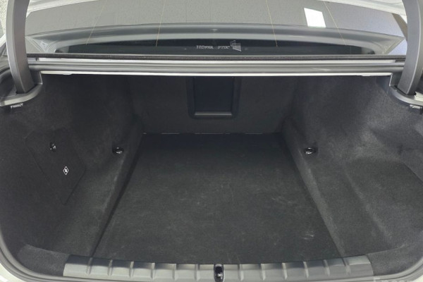 2024 BMW 7 серии с пробегом 7 781 км