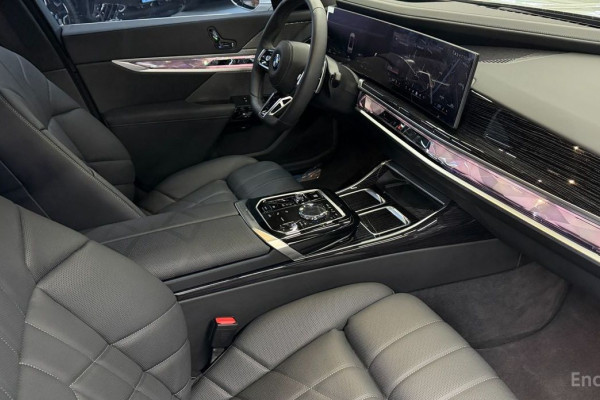 2025 BMW 7 серии с пробегом 18 785 км