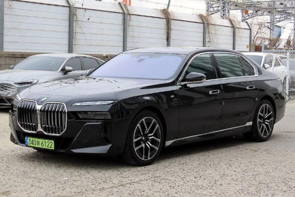 2025 BMW 7 серии с пробегом 11 322 км