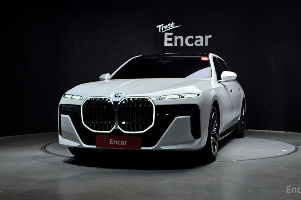2025 BMW 7 серии с пробегом 4 209 км