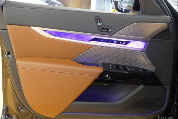 2025 BMW 7 серии с пробегом 5 900 км