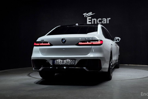 2025 BMW 7 серии с пробегом 4 209 км
