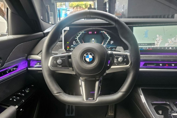 2023 BMW 7 серии с пробегом 15 167 км