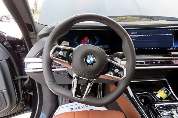 2025 BMW 7 серии с пробегом 11 322 км