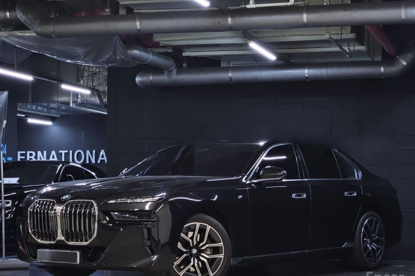 2024 BMW 7 серии с пробегом 20 200 км