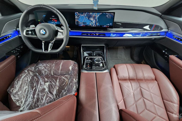 2024 BMW 7 серии с пробегом 12 632 км
