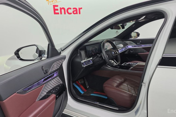 2024 BMW 7 серии с пробегом 32 302 км