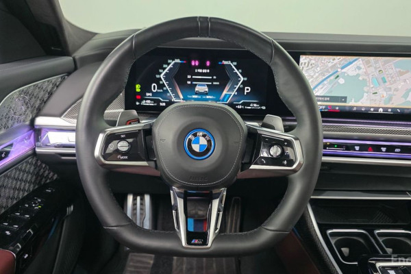 2024 BMW 7 серии с пробегом 32 302 км