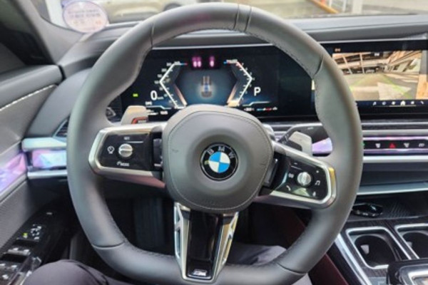 2025 BMW 7 серии с пробегом 7 767 км