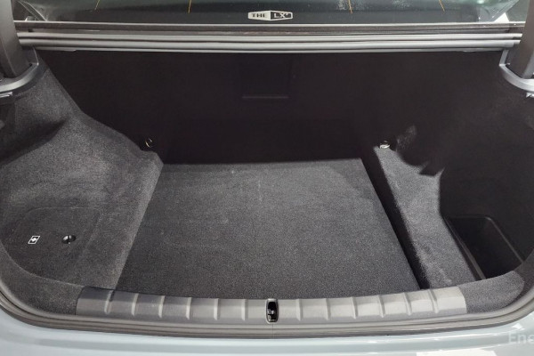 2024 BMW 7 серии с пробегом 12 632 км