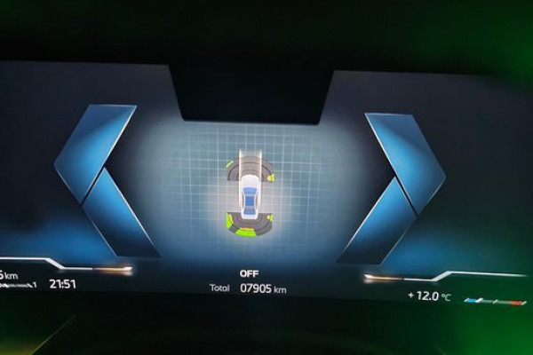 2024 BMW 7 серии с пробегом 15 600 км