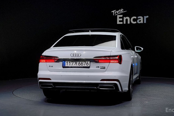 2022 Audi A6 с пробегом 49 777 км