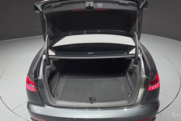 2022 Audi A6 с пробегом 50 031 км