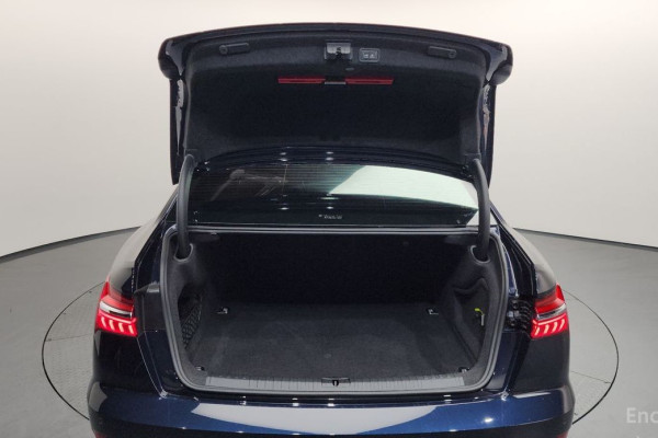 2022 Audi A6 с пробегом 81 066 км