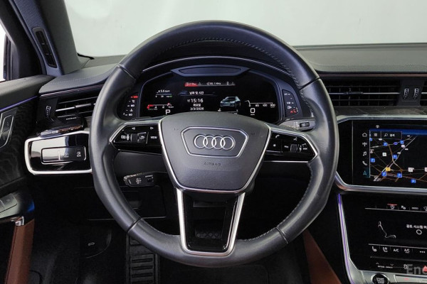 2021 Audi A6 с пробегом 64 359 км