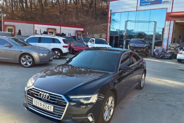 2022 Audi A6 с пробегом 70 667 км