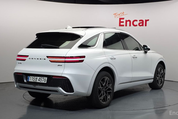 2021 Genesis GV70 с пробегом 79 352 км