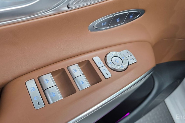 2021 Genesis GV70 с пробегом 79 352 км