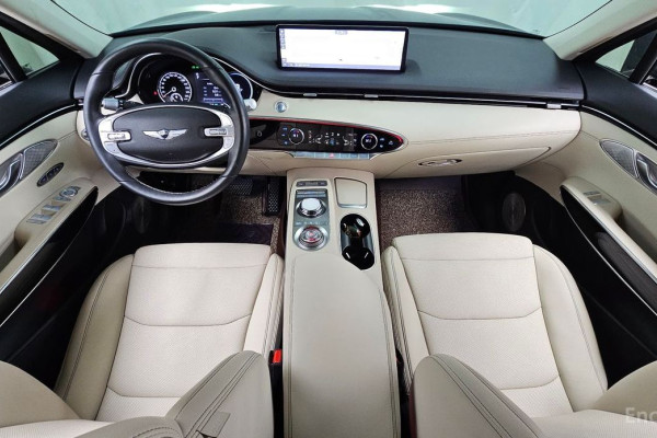 2021 Genesis GV70 с пробегом 90 818 км