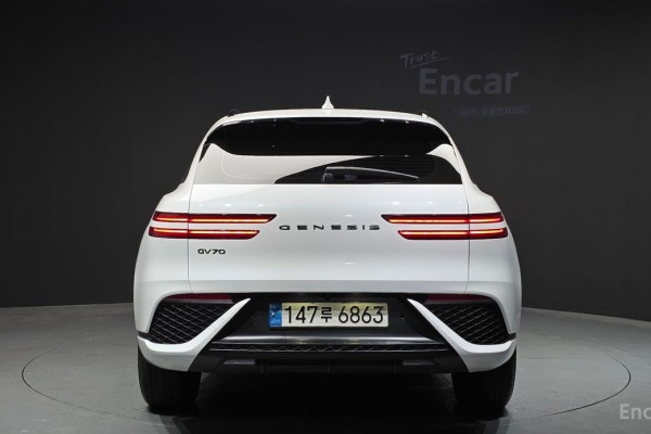 2022 Genesis GV70 с пробегом 46 116 км
