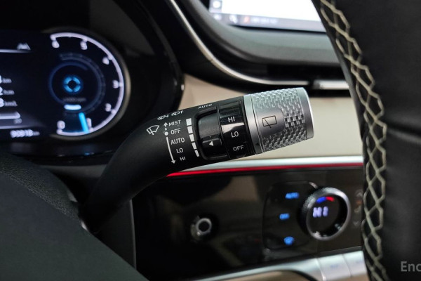 2021 Genesis GV70 с пробегом 90 818 км