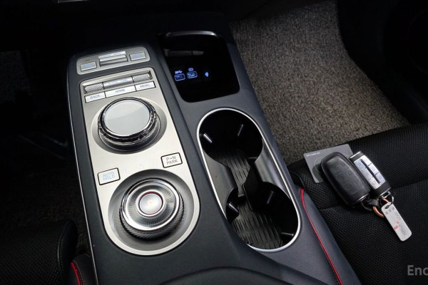 2022 Genesis GV70 с пробегом 46 116 км