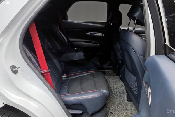 2022 Genesis GV70 с пробегом 46 116 км