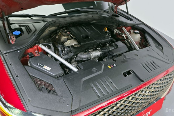 2021 Genesis GV70 с пробегом 81 448 км