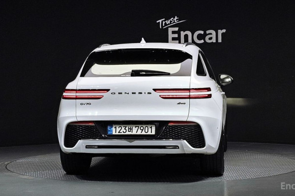 2022 Genesis GV70 с пробегом 60 172 км