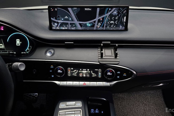 2022 Genesis GV70 с пробегом 46 116 км