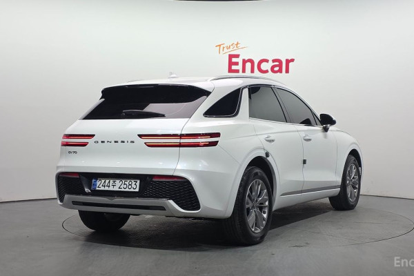 2022 Genesis GV70 с пробегом 88 424 км