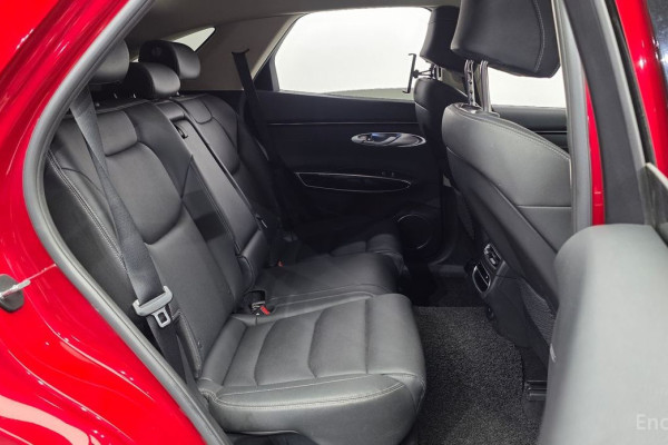 2021 Genesis GV70 с пробегом 81 448 км