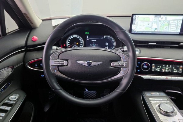 2021 Genesis GV70 с пробегом 81 448 км
