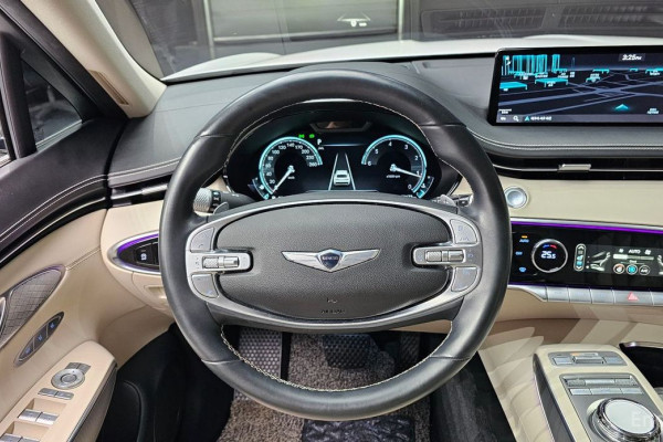 2022 Genesis GV70 с пробегом 60 172 км